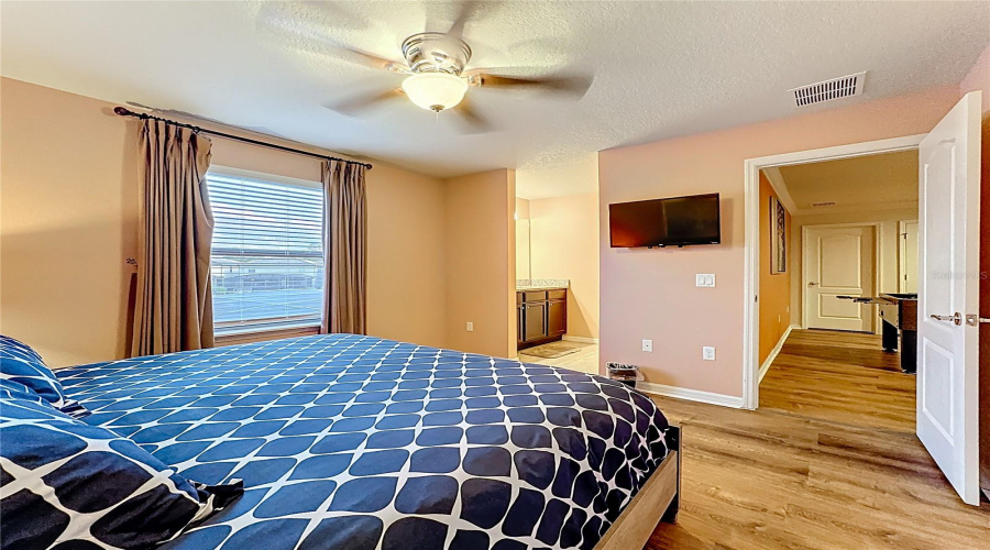 KISSIMMEE, Florida 34747, 8 Bedrooms Bedrooms, ,6 BathroomsBathrooms,Residential,For Sale,GOBI,0,MFRO6372783