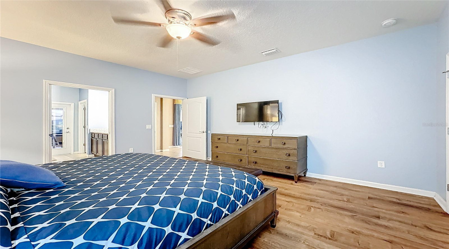 KISSIMMEE, Florida 34747, 8 Bedrooms Bedrooms, ,6 BathroomsBathrooms,Residential,For Sale,GOBI,0,MFRO6372783