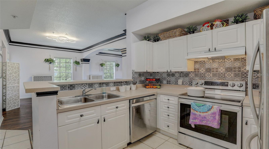 KISSIMMEE, Florida 34747, 2 Bedrooms Bedrooms, ,2 BathroomsBathrooms,Residential,For Sale,GOLDENRAIN,0,MFRO6372830