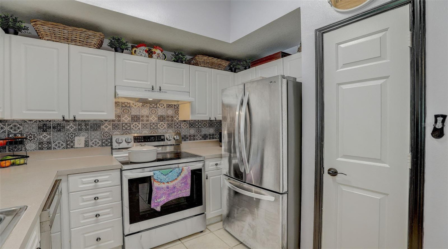 KISSIMMEE, Florida 34747, 2 Bedrooms Bedrooms, ,2 BathroomsBathrooms,Residential,For Sale,GOLDENRAIN,0,MFRO6372830