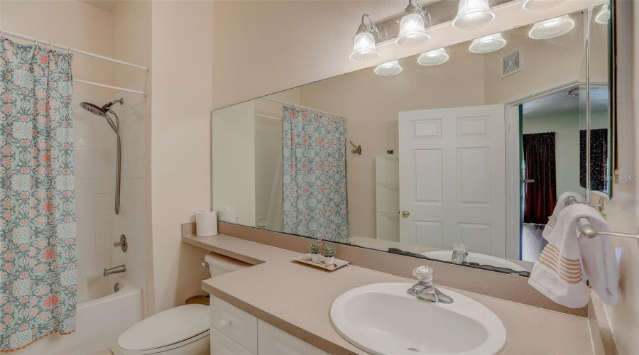 KISSIMMEE, Florida 34747, 2 Bedrooms Bedrooms, ,2 BathroomsBathrooms,Residential,For Sale,GOLDENRAIN,0,MFRO6372830