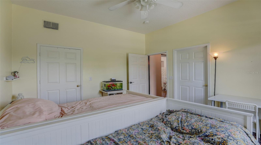 KISSIMMEE, Florida 34747, 2 Bedrooms Bedrooms, ,2 BathroomsBathrooms,Residential,For Sale,GOLDENRAIN,0,MFRO6372830