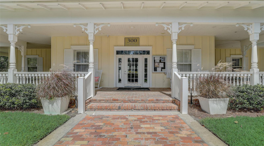 KISSIMMEE, Florida 34747, 2 Bedrooms Bedrooms, ,2 BathroomsBathrooms,Residential,For Sale,GOLDENRAIN,0,MFRO6372830