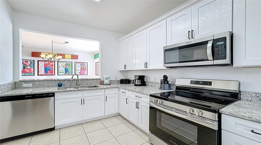 KISSIMMEE, Florida 34747, 5 Bedrooms Bedrooms, ,5 BathroomsBathrooms,Residential,For Sale,BASNETT,0,MFRO6371195