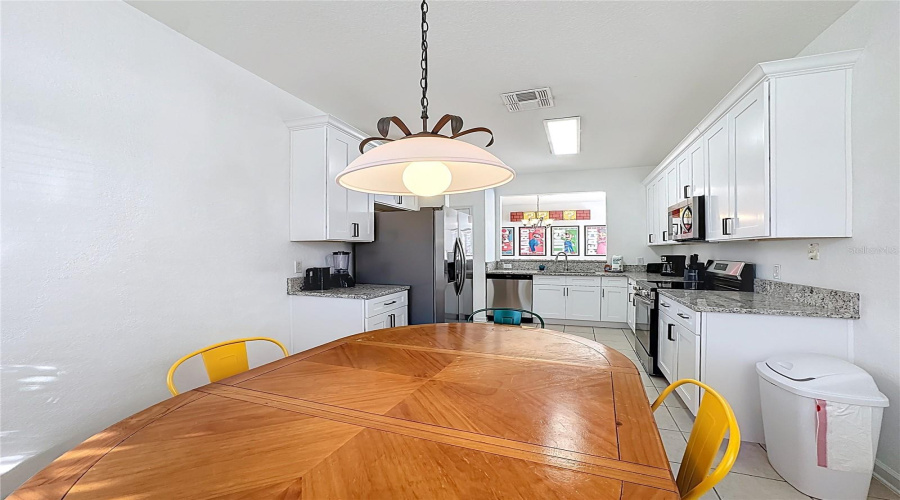 KISSIMMEE, Florida 34747, 5 Bedrooms Bedrooms, ,5 BathroomsBathrooms,Residential,For Sale,BASNETT,0,MFRO6371195