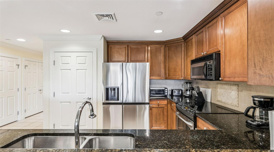 REUNION, Florida 34747, 3 Bedrooms Bedrooms, ,3 BathroomsBathrooms,Residential,For Sale,CENTRE COURT,0,MFRO6372754