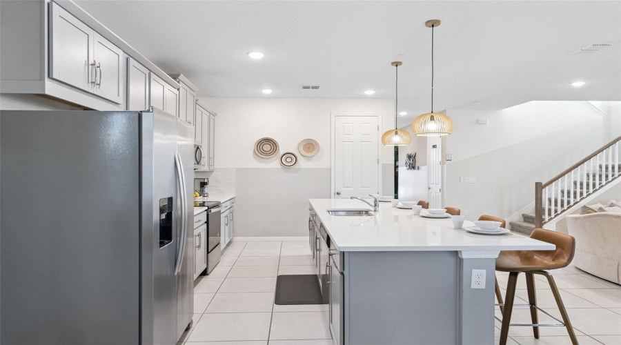 KISSIMMEE, Florida 34747, 6 Bedrooms Bedrooms, ,4 BathroomsBathrooms,Residential,For Sale,COCONUT BREEZE,0,MFRO6372799