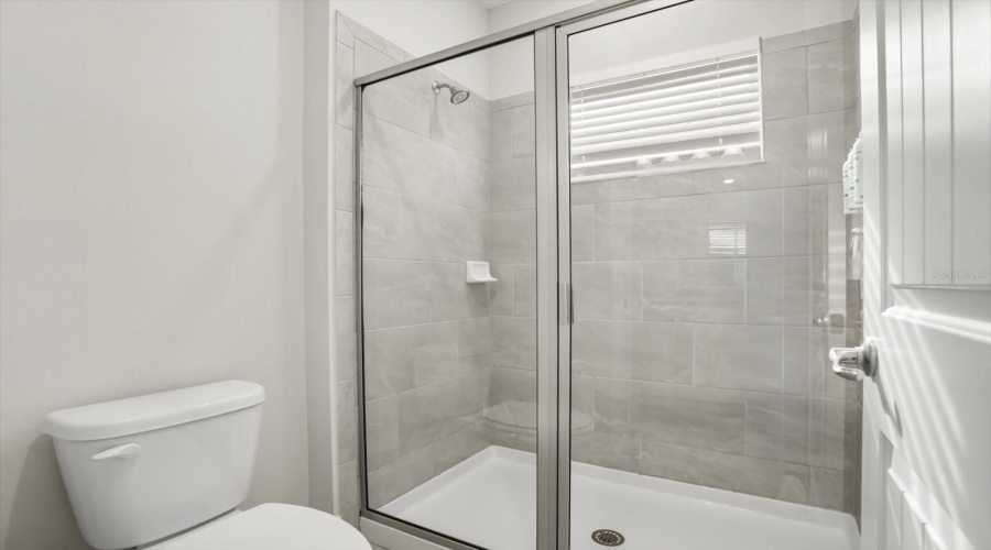 KISSIMMEE, Florida 34747, 6 Bedrooms Bedrooms, ,5 BathroomsBathrooms,Residential,For Sale,SOUTHFIELD,0,MFRG5105859