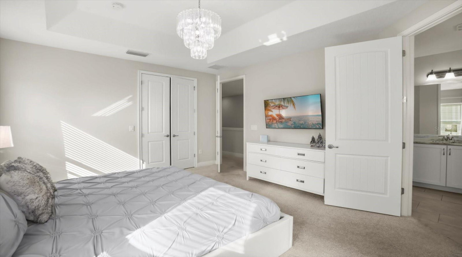 Tastefully furnished bedroom