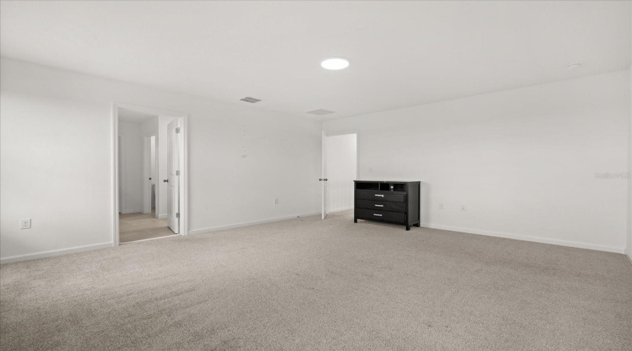 KISSIMMEE, Florida 34747, 5 Bedrooms Bedrooms, ,3 BathroomsBathrooms,Residential,For Sale,LAKESHORE BREEZE,0,MFRS5132485