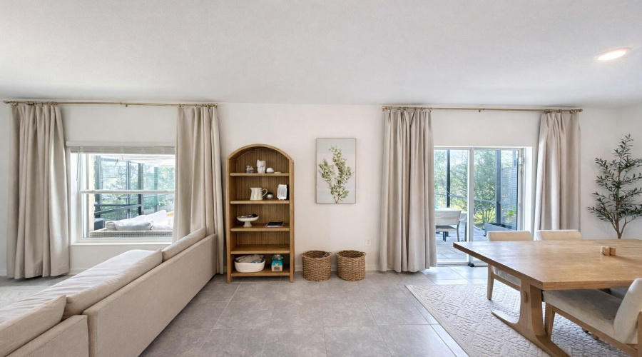 DAVENPORT, Florida 33837, 4 Bedrooms Bedrooms, ,2 BathroomsBathrooms,Residential,For Sale,BRAVE,0,MFRO6371580