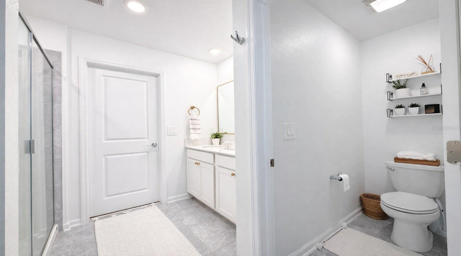 DAVENPORT, Florida 33837, 4 Bedrooms Bedrooms, ,2 BathroomsBathrooms,Residential,For Sale,BRAVE,0,MFRO6371580