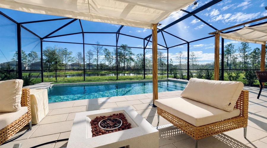 DAVENPORT, Florida 33837, 4 Bedrooms Bedrooms, ,2 BathroomsBathrooms,Residential,For Sale,BRAVE,0,MFRO6371580