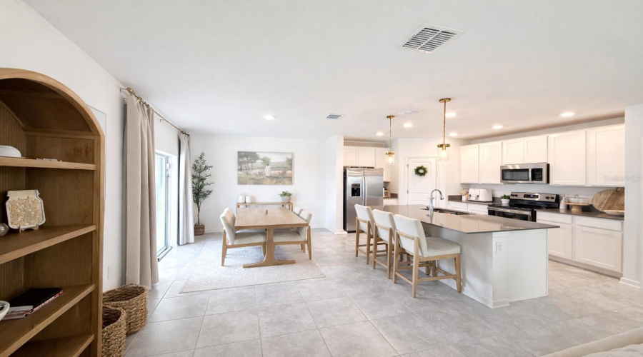 DAVENPORT, Florida 33837, 4 Bedrooms Bedrooms, ,2 BathroomsBathrooms,Residential,For Sale,BRAVE,0,MFRO6371580