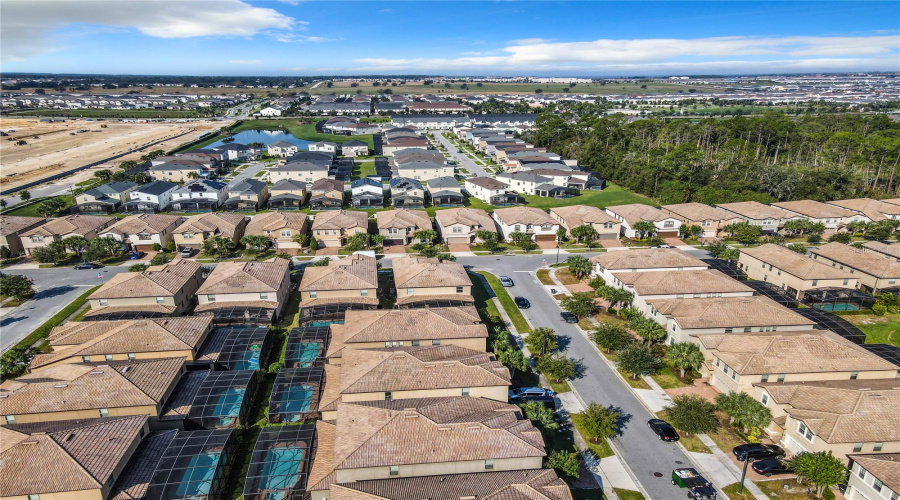 KISSIMMEE, Florida 34747, 8 Bedrooms Bedrooms, ,6 BathroomsBathrooms,Residential,For Sale,CORCOVADO,0,MFRO6247686