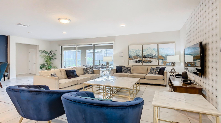 KISSIMMEE, Florida 34747, 8 Bedrooms Bedrooms, ,6 BathroomsBathrooms,Residential,For Sale,CORCOVADO,0,MFRO6247686