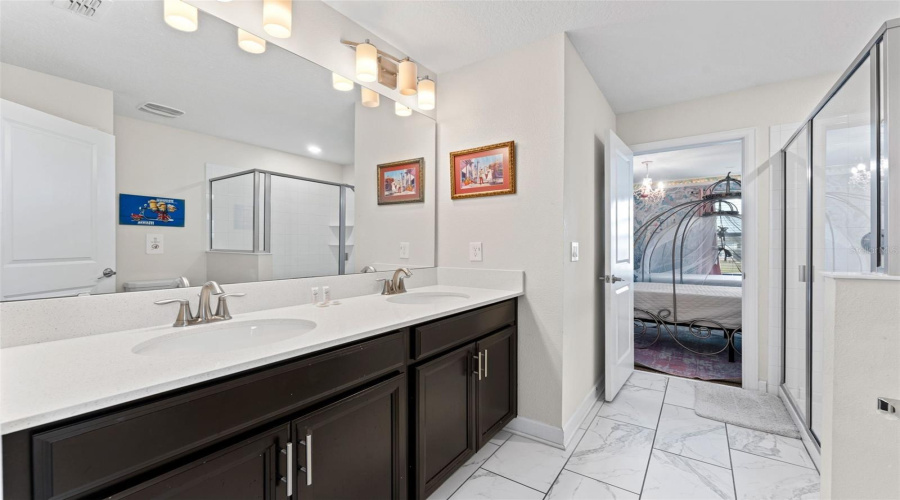 KISSIMMEE, Florida 34746, 9 Bedrooms Bedrooms, ,5 BathroomsBathrooms,Residential,For Sale,FABLE,0,MFRO6372716