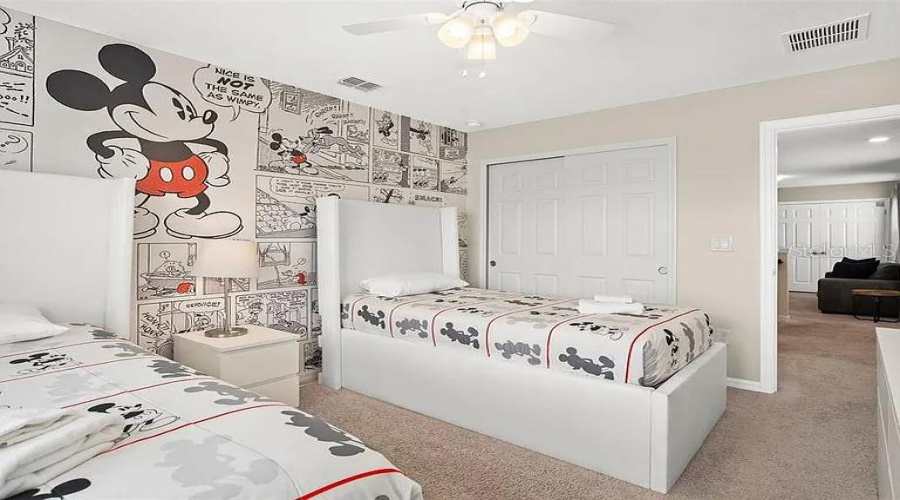 KISSIMMEE, Florida 34747, 5 Bedrooms Bedrooms, ,4 BathroomsBathrooms,Residential,For Sale,CAREY PALM,0,MFRO6367524