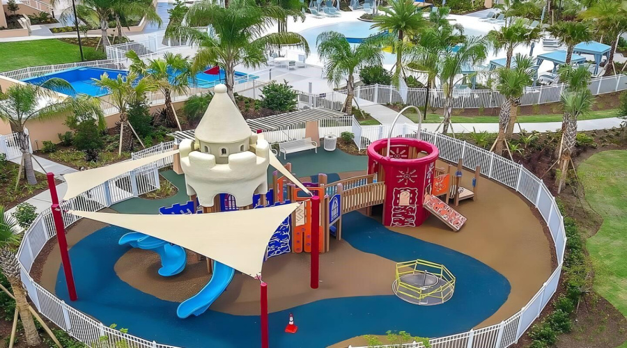 KISSIMMEE, Florida 34747, 5 Bedrooms Bedrooms, ,4 BathroomsBathrooms,Residential,For Sale,CAREY PALM,0,MFRO6367524