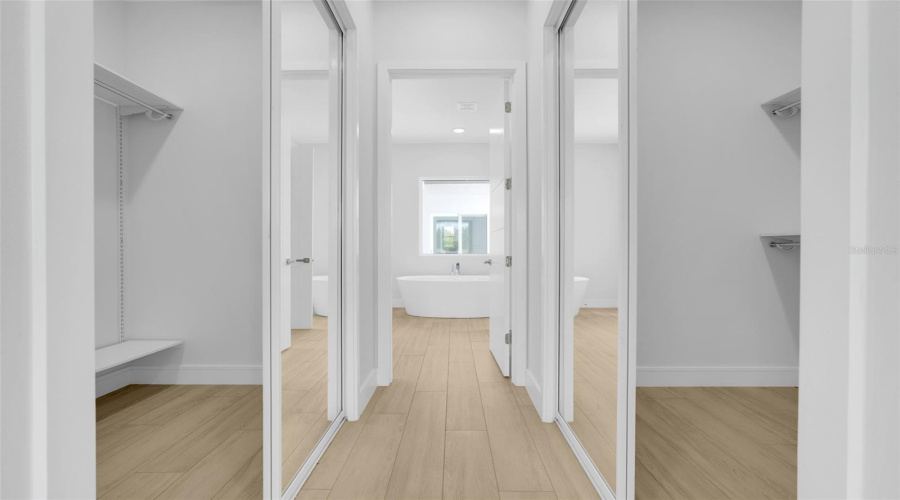 DAVENPORT, Florida 33837, 4 Bedrooms Bedrooms, ,3 BathroomsBathrooms,Residential,For Sale,KENSINGTON,0,MFRO6373000