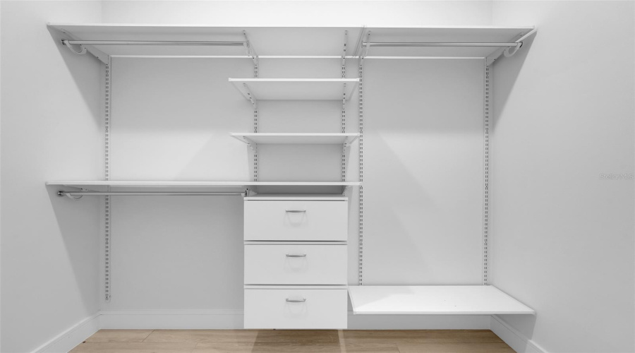 DAVENPORT, Florida 33837, 4 Bedrooms Bedrooms, ,3 BathroomsBathrooms,Residential,For Sale,KENSINGTON,0,MFRO6373000