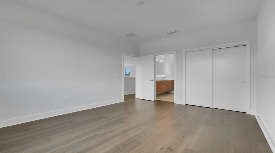 DAVENPORT, Florida 33837, 4 Bedrooms Bedrooms, ,3 BathroomsBathrooms,Residential,For Sale,KENSINGTON,0,MFRO6373000