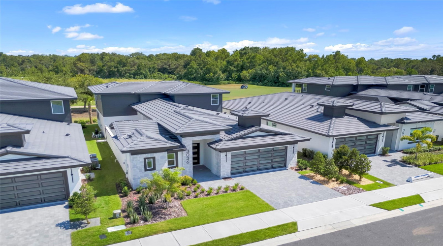 DAVENPORT, Florida 33837, 4 Bedrooms Bedrooms, ,3 BathroomsBathrooms,Residential,For Sale,KENSINGTON,0,MFRO6372980