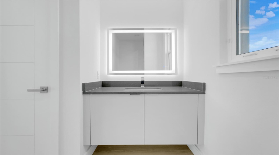 DAVENPORT, Florida 33837, 4 Bedrooms Bedrooms, ,3 BathroomsBathrooms,Residential,For Sale,KENSINGTON,0,MFRO6372980