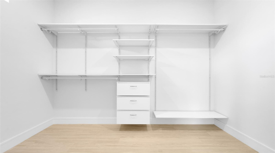 DAVENPORT, Florida 33837, 4 Bedrooms Bedrooms, ,3 BathroomsBathrooms,Residential,For Sale,KENSINGTON,0,MFRO6372980