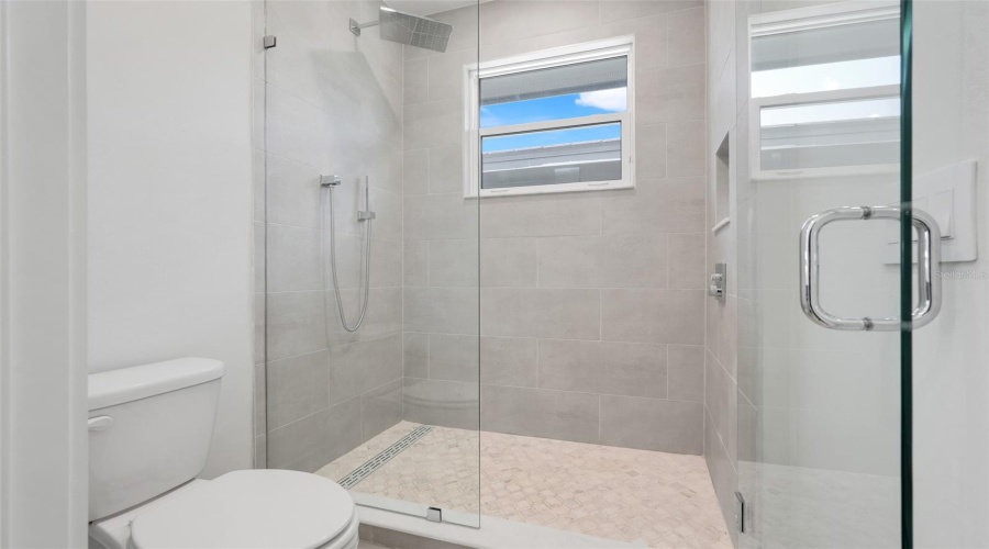 DAVENPORT, Florida 33837, 4 Bedrooms Bedrooms, ,3 BathroomsBathrooms,Residential,For Sale,KENSINGTON,0,MFRO6372980