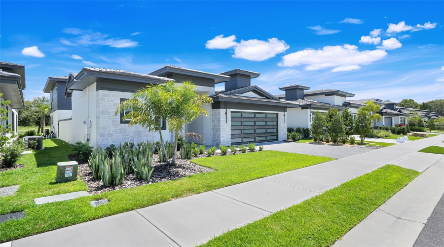 DAVENPORT, Florida 33837, 4 Bedrooms Bedrooms, ,3 BathroomsBathrooms,Residential,For Sale,KENSINGTON,0,MFRO6372980