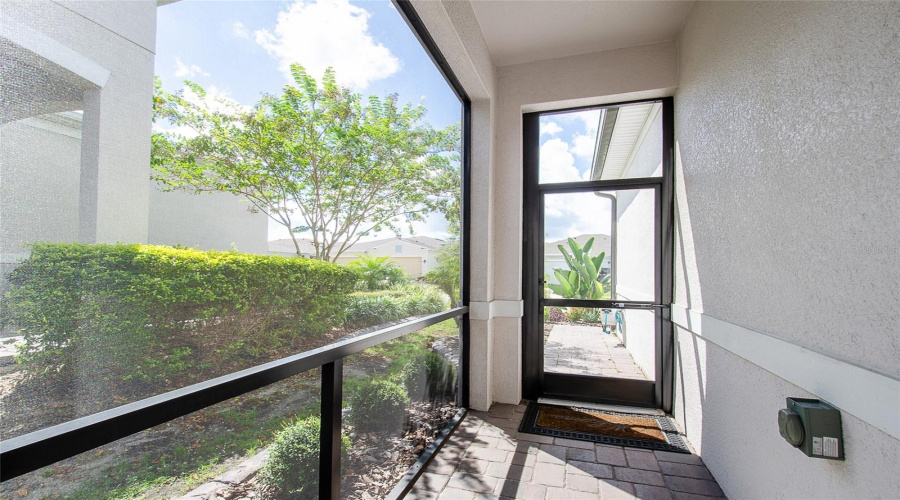 screened front porch