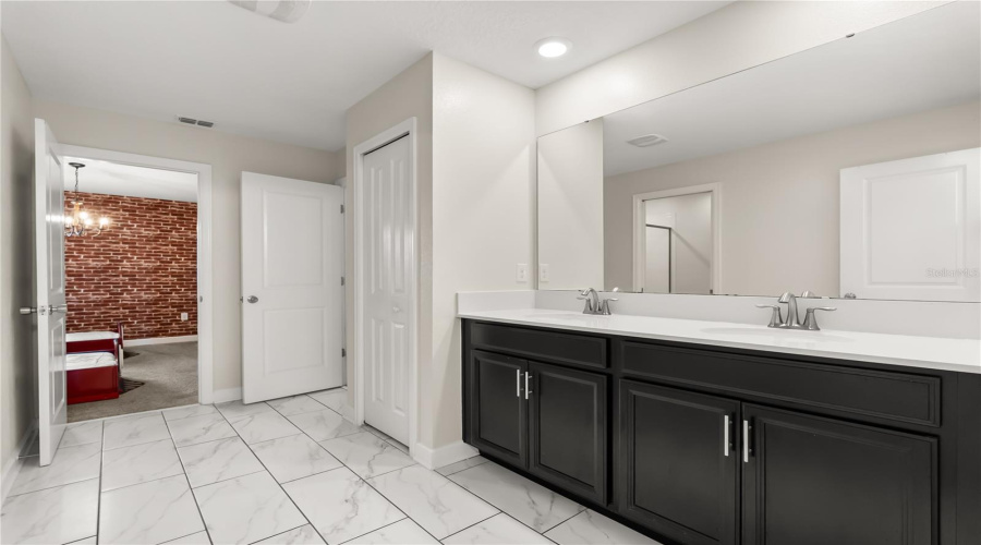 KISSIMMEE, Florida 34746, 9 Bedrooms Bedrooms, ,5 BathroomsBathrooms,Residential,For Sale,NARRATIVE,0,MFRO6328728