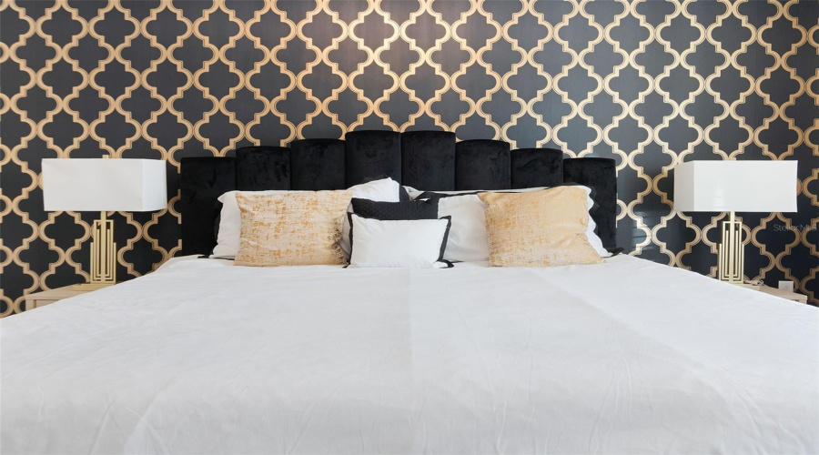 KISSIMMEE, Florida 34747, 6 Bedrooms Bedrooms, ,4 BathroomsBathrooms,Residential,For Sale,TROPICAL PALMS,0,MFRS5118043