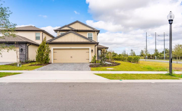 KISSIMMEE, Florida 34747, 5 Bedrooms Bedrooms, ,3 BathroomsBathrooms,Residential,For Sale,HAVERHILL,0,MFRO6314798
