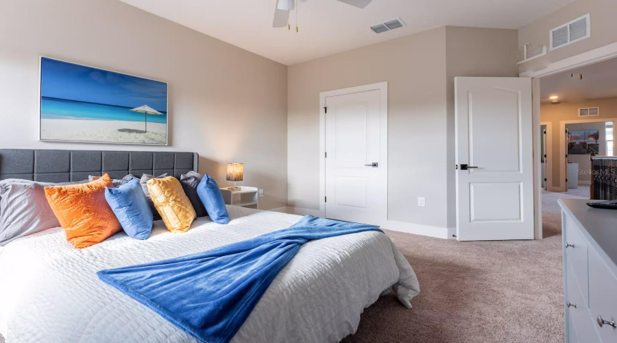 KISSIMMEE, Florida 34747, 5 Bedrooms Bedrooms, ,3 BathroomsBathrooms,Residential,For Sale,HAVERHILL,0,MFRO6314798