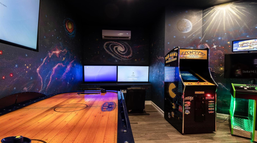 KISSIMMEE, Florida 34747, 5 Bedrooms Bedrooms, ,3 BathroomsBathrooms,Residential,For Sale,HAVERHILL,0,MFRO6314798