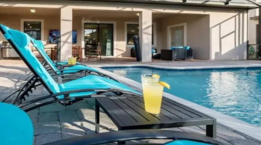 DAVENPORT, Florida 33896, 6 Bedrooms Bedrooms, ,6 BathroomsBathrooms,Residential,For Sale,THUNDERBIRD,0,MFRS5141508