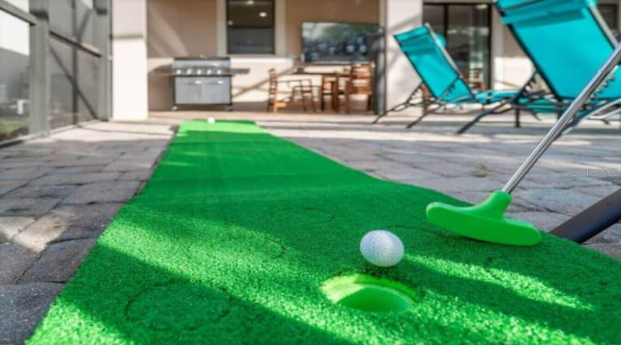 DAVENPORT, Florida 33896, 6 Bedrooms Bedrooms, ,6 BathroomsBathrooms,Residential,For Sale,THUNDERBIRD,0,MFRS5141508