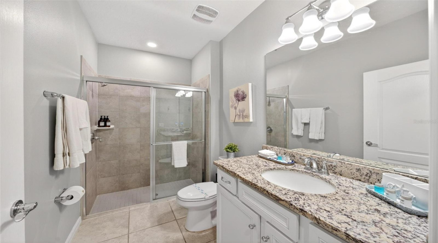 DAVENPORT, Florida 33837, 5 Bedrooms Bedrooms, ,4 BathroomsBathrooms,Residential,For Sale,OAK SPRING,0,MFRO6373223