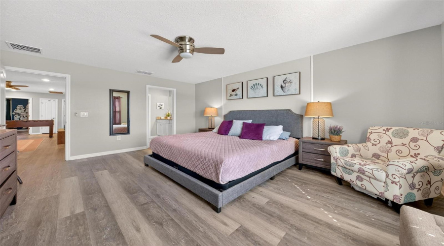 DAVENPORT, Florida 33837, 5 Bedrooms Bedrooms, ,4 BathroomsBathrooms,Residential,For Sale,OAK SPRING,0,MFRO6373223