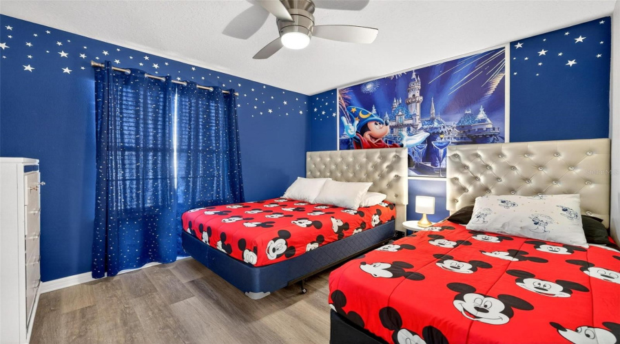 DAVENPORT, Florida 33837, 5 Bedrooms Bedrooms, ,4 BathroomsBathrooms,Residential,For Sale,OAK SPRING,0,MFRO6373223