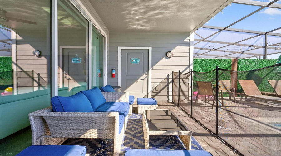 DAVENPORT, Florida 33837, 5 Bedrooms Bedrooms, ,4 BathroomsBathrooms,Residential,For Sale,OAK SPRING,0,MFRO6373223