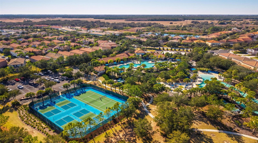 DAVENPORT, Florida 33837, 5 Bedrooms Bedrooms, ,4 BathroomsBathrooms,Residential,For Sale,OAK SPRING,0,MFRO6373223