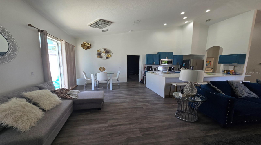 DAVENPORT, Florida 33897, 3 Bedrooms Bedrooms, ,2 BathroomsBathrooms,Residential,For Sale,BRUNELLO,0,MFRS5141160