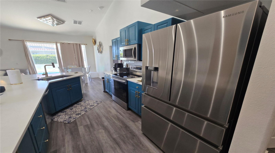 DAVENPORT, Florida 33897, 3 Bedrooms Bedrooms, ,2 BathroomsBathrooms,Residential,For Sale,BRUNELLO,0,MFRS5141160