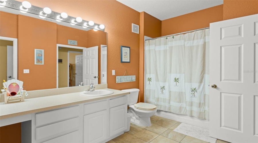 KISSIMMEE, Florida 34747, 3 Bedrooms Bedrooms, ,2 BathroomsBathrooms,Residential,For Sale,COMROW,0,MFRO6373228