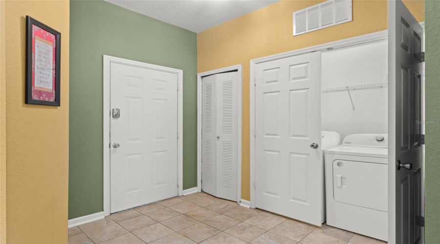 KISSIMMEE, Florida 34747, 3 Bedrooms Bedrooms, ,2 BathroomsBathrooms,Residential,For Sale,COMROW,0,MFRO6373228