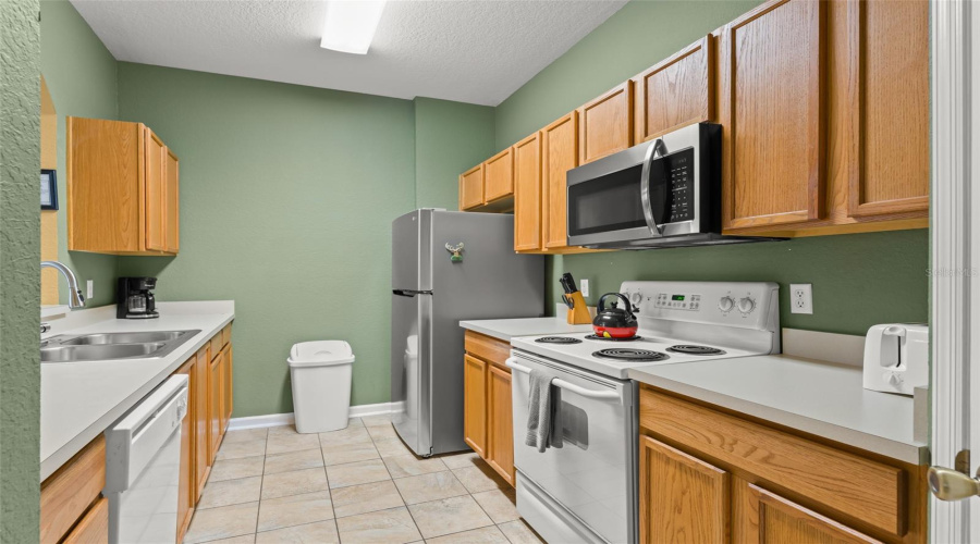 KISSIMMEE, Florida 34747, 3 Bedrooms Bedrooms, ,2 BathroomsBathrooms,Residential,For Sale,COMROW,0,MFRO6373228