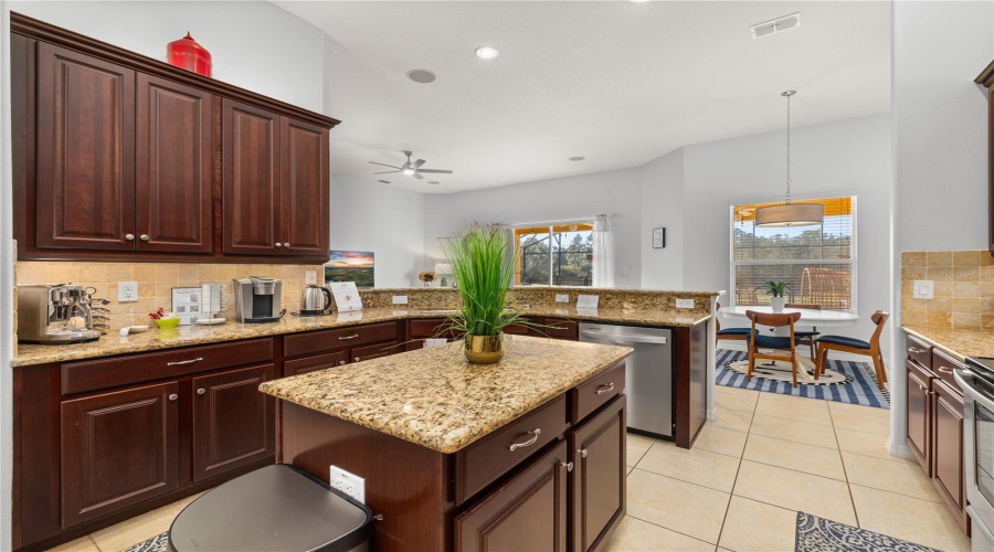 DAVENPORT, Florida 33837, 5 Bedrooms Bedrooms, ,4 BathroomsBathrooms,Residential,For Sale,YELLOW SNAPDRAGON,0,MFRO6372322